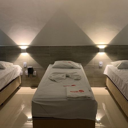 Hotel Mundial Patos  Buitenkant foto